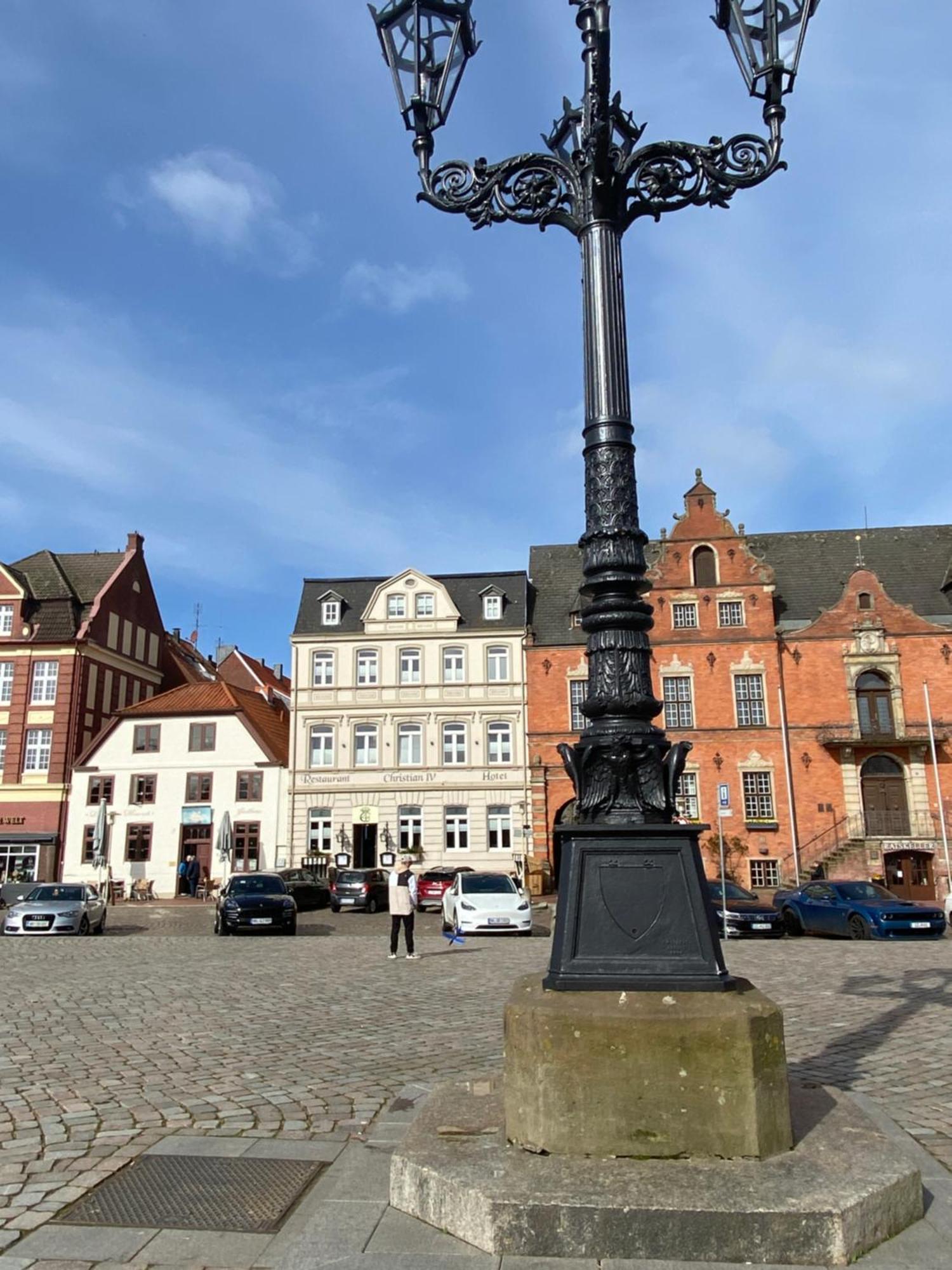 Hotel & Restaurant Christian IV Glückstadt Bagian luar foto